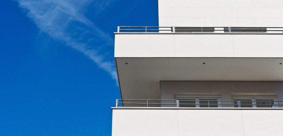 Refuerzo de Muros en Terrazas: Soluciones Técnicas para Reformas Exteriores Seguras y Duraderas