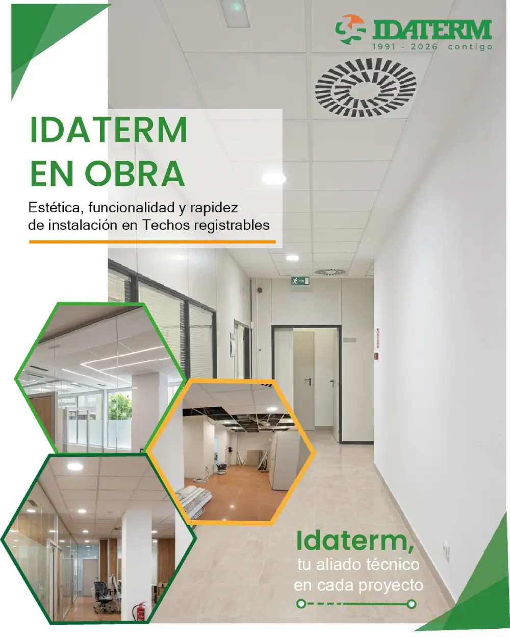 Instalación terminada de techo fonoabsorbente Rockfon Blanka en aula escolar.
