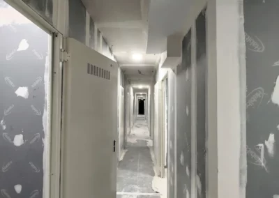 Construcción de trasteros de alta seguridad con tabiquería Placa Habito