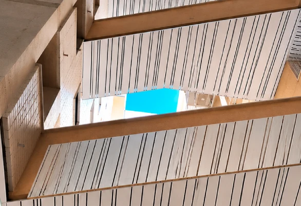 Suministro de techo de lamas THU en obra residencial de Valencia